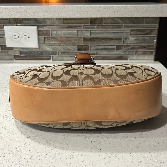 Vintage Hampton Coach Hobo Monogram Shoulder Bag - Picture 12 of 17